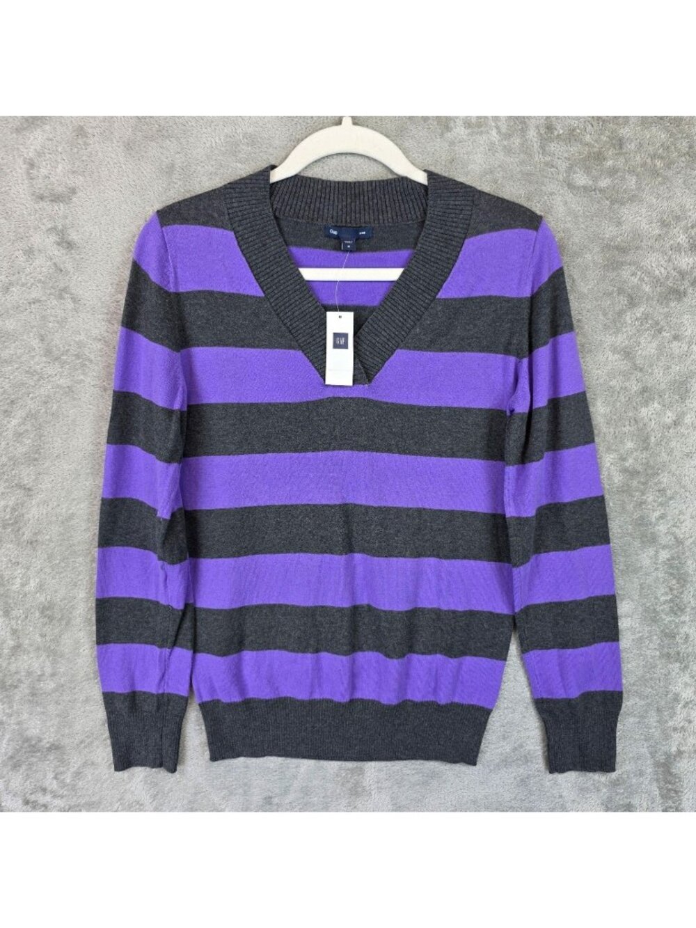 Gap Sweater Womens M Gray Purple Stripe V Neck Long Sleeve Knit Pullover